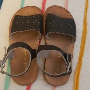 Black freshly picked sandals